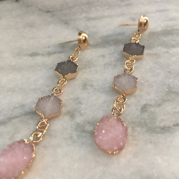 Triple Cluster Irregular Dangle Drop Gold Earrings - Picture 5 of 5